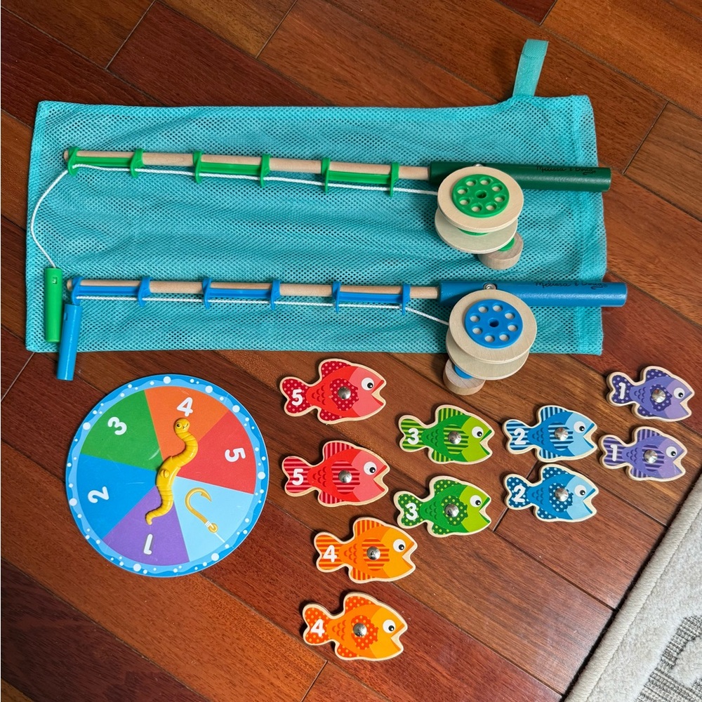 Melissa & Doug Colorful Fishing Game Set